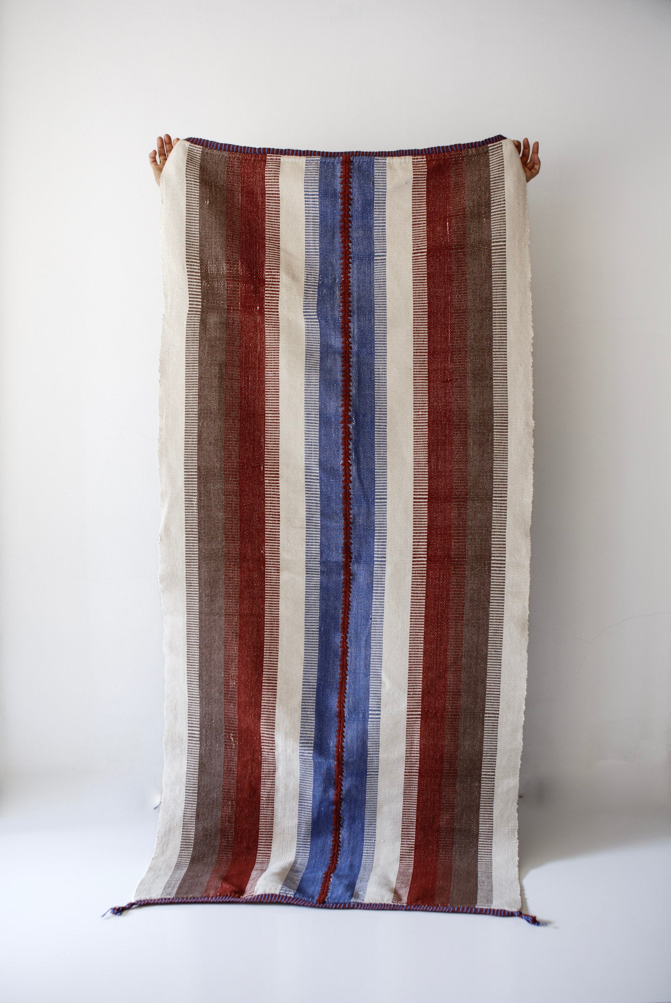 ADHOC | Poncho Francia