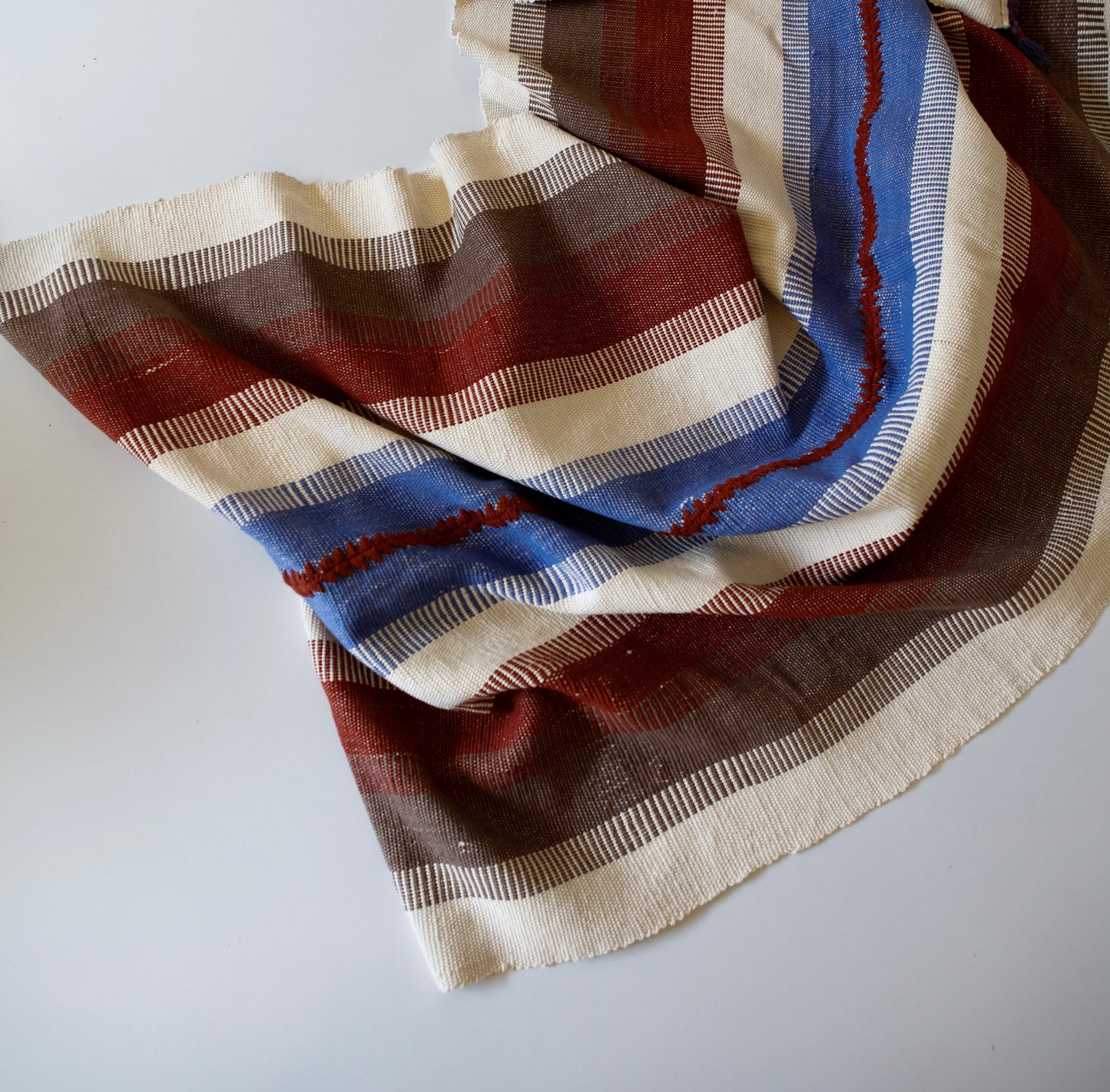ADHOC | Poncho Francia