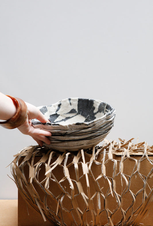 studio LEVINE 'A different Bouquet' Vessel