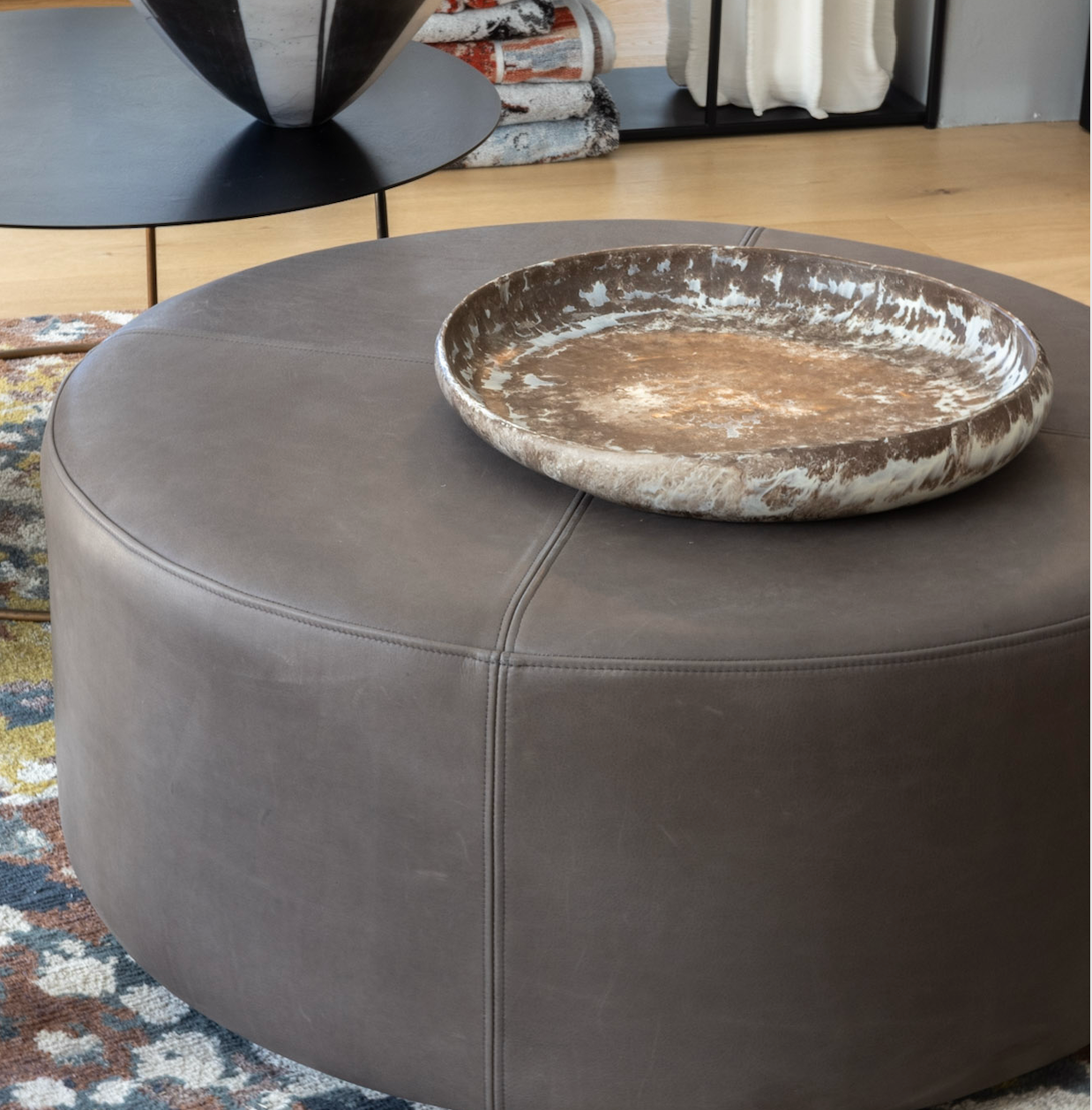 Round Ottoman - Premium (Cassowary)