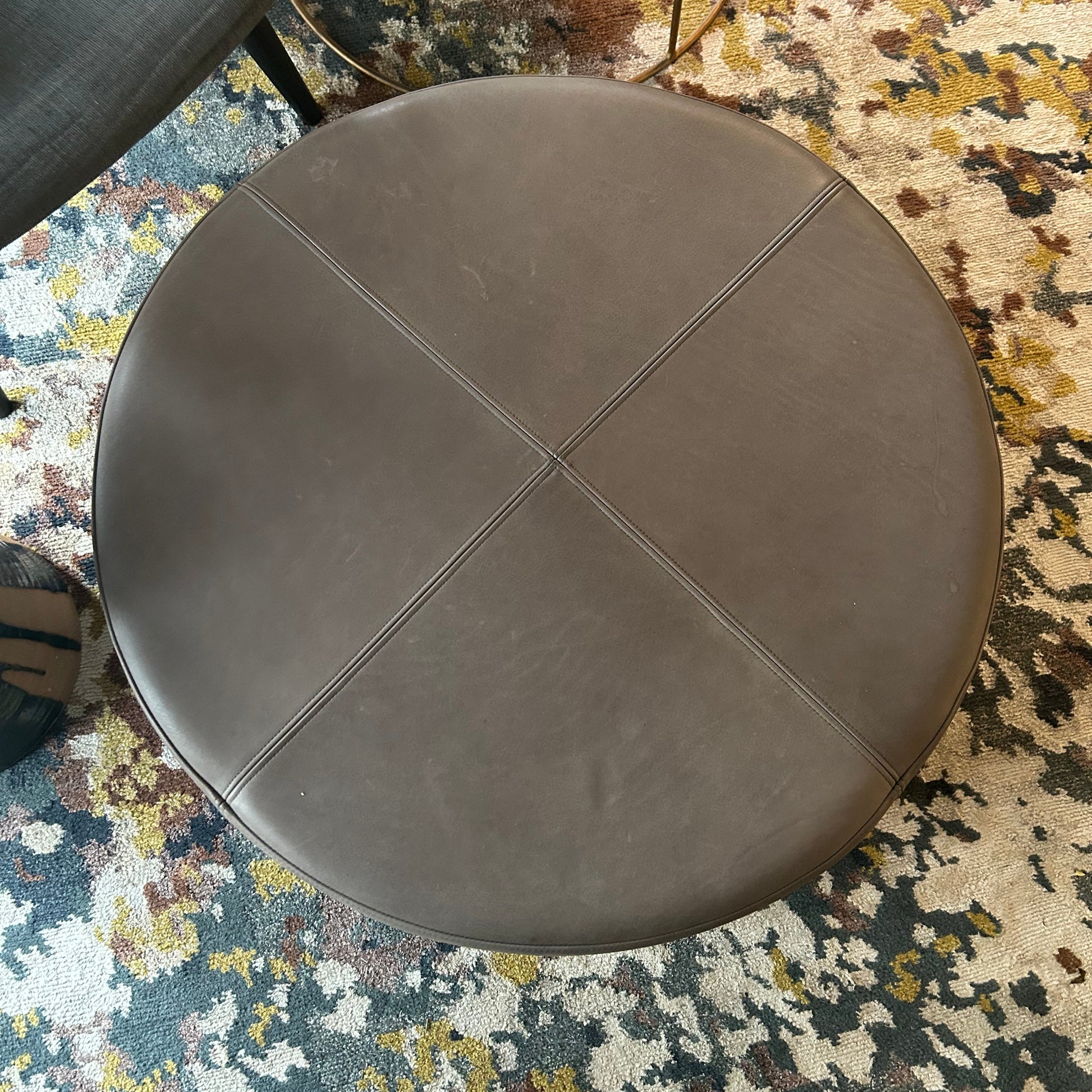 HKEDITCustomOttoman_Cassowary_APT91
