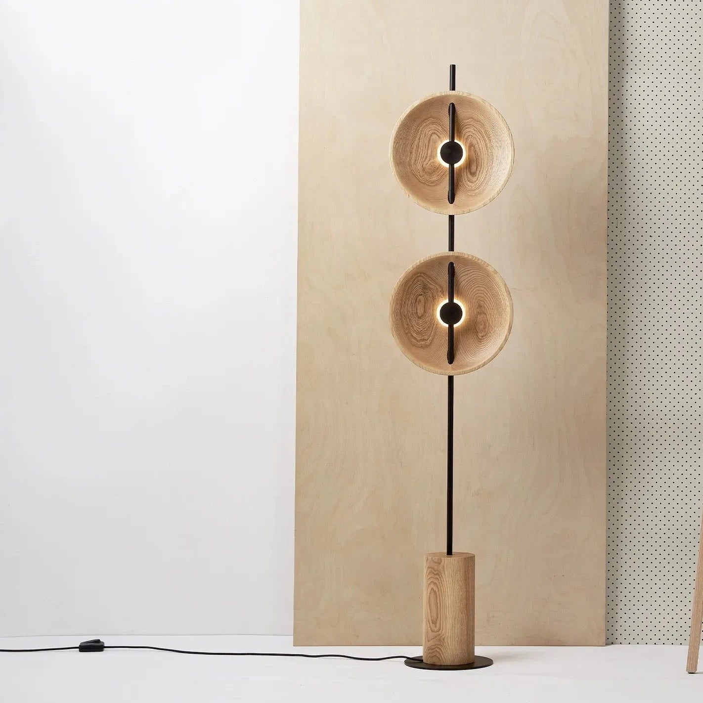 Mito Floor Lamp American Ash Rakumba APT91 by Tom Fereday