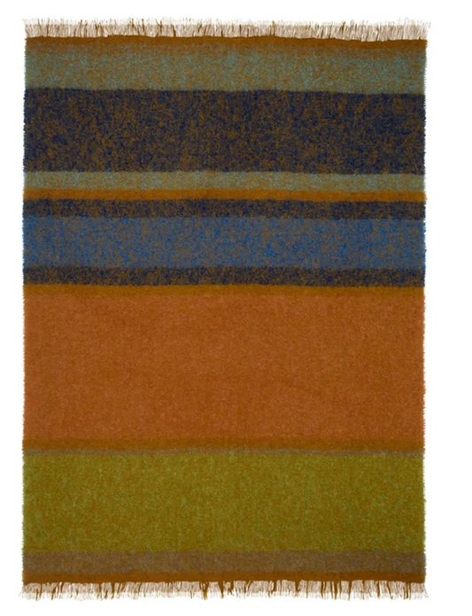 Mikome throw