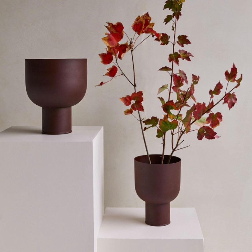 Iron Curve Planter - Umber