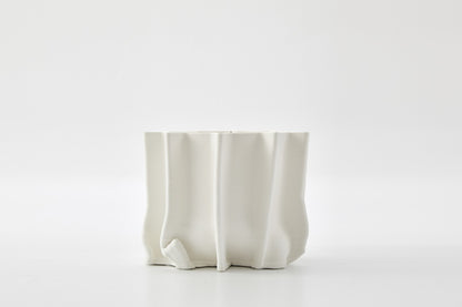 Pinch Vase: Ivory