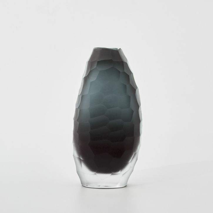 Calypso Vase: Smoke